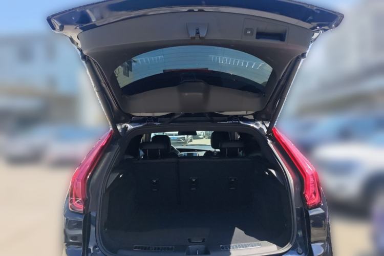 Used Cadillac XT4 2021 28T Two-Wheel Drive Leading Version Trunk