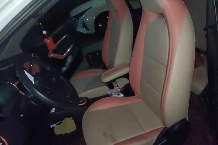 Used Chery QQ Little Ant 2021 150 000 Yuan "Ant Fan" Edition New Ant Cool Version Lithium-Ion Battery
