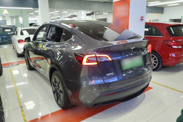 Used Tesla Model Y 2023 Rear-Wheel-Drive Version Rear Left 45 Deg