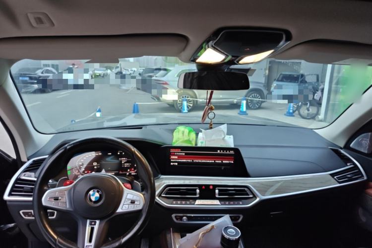 Used BMW X7 2019 xDrive40i Luxury Package with Leading Features