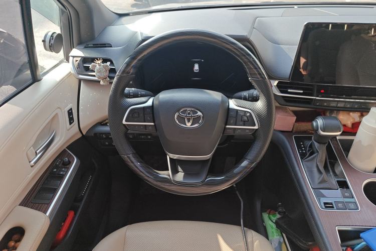 Used Toyota Granvia 2023 2.5L Hybrid Prestige PLUS Edition Steering Wheel
