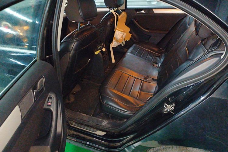 Used Volkswagen Sagitar 2014 Revised Version 1.6L Automatic Leading Edition
