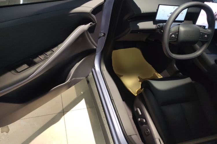 Used Nissan N6 2026 Model 180 Max
