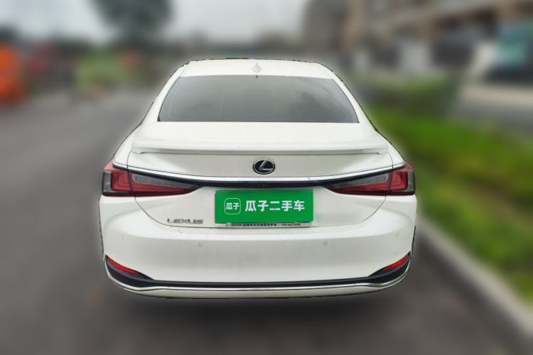 Used Lexus ES 2022 300h Excellence Edition