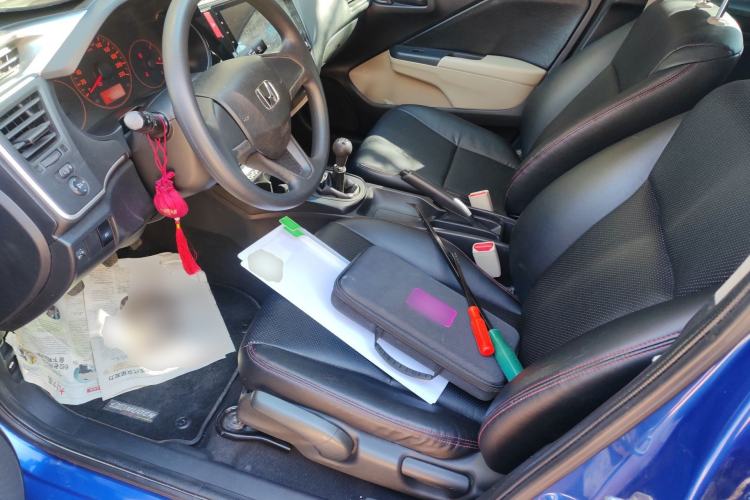 Used Honda City 2015 1.5L manual Comfort version