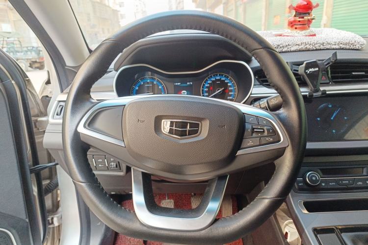 Used Geely Auto Emgrand 2019 Leading Edition 1.5L Manual Luxury Model China VI Standard
