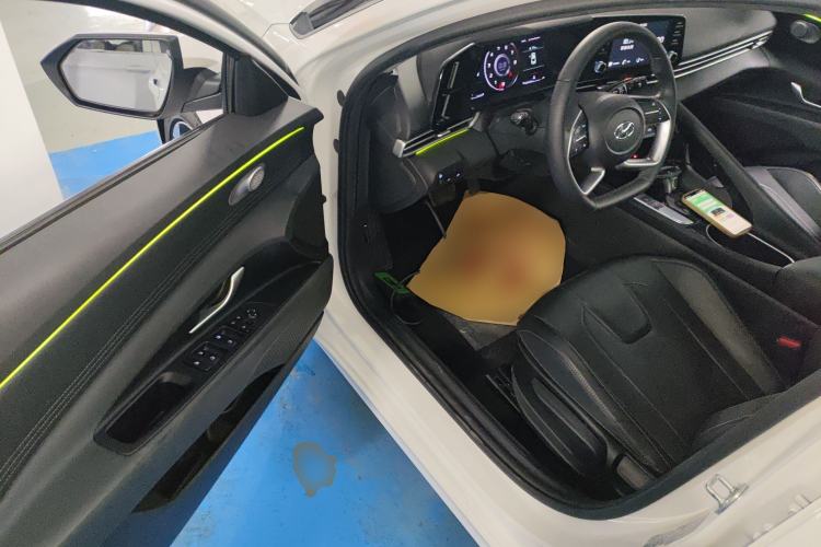 Used Hyundai Elantra 2022 1.5L CVT GLX Elite Edition Driver Seat