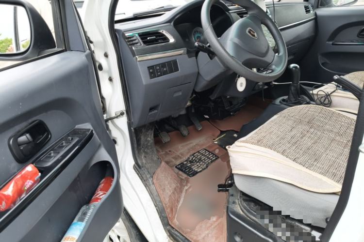 Used Jinbei Hiace X30 2023 1.5L Wealthy-Style Passenger Van 5/6/7-Seater Non-Air-Conditioned Version SWC15M Driver Seat