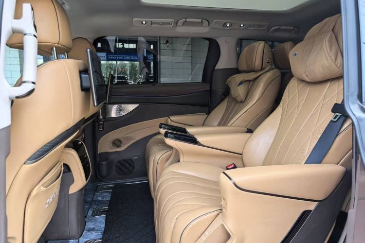 Used Denza D9 2022 DM-i 970 Four-Wheel Drive Prestige Model