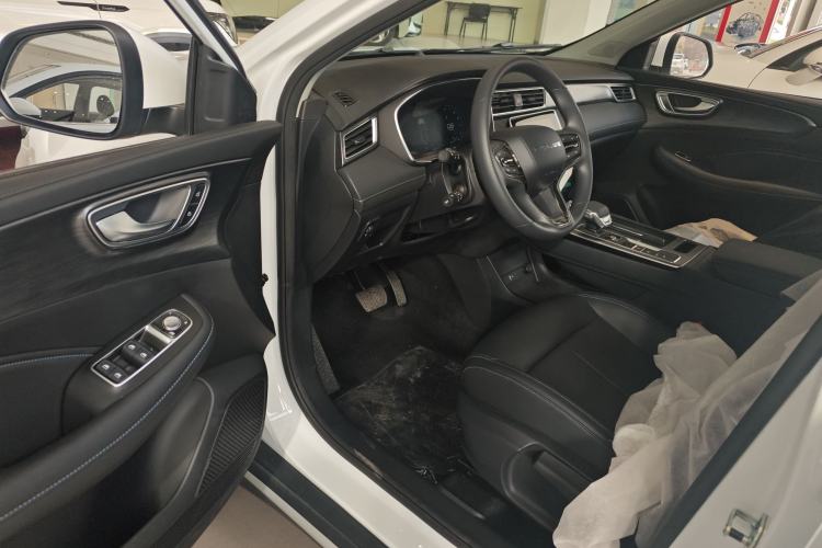 Used Roewe RX5 2023 PLUS 330TGI Automatic Trendsetting Smart Edition