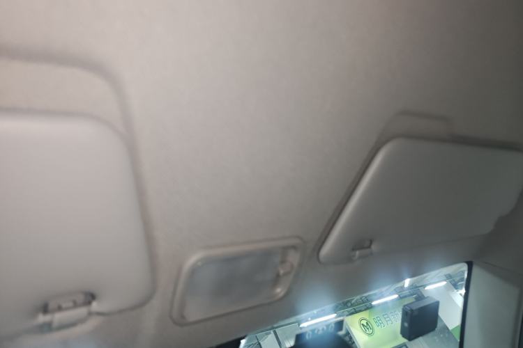 Used Wuling Hongguang MINIEV 2022 Macaron Premium Model – Lithium Ternary Battery Headliner
