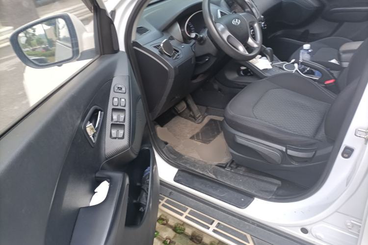 Used Hyundai ix35 2015 2.0L Automatic 2WD Comfort Edition China V Standard