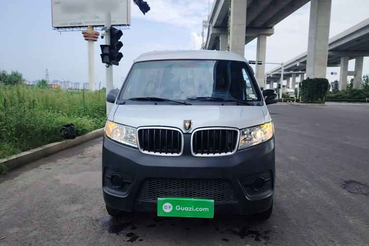 Used Jinbei Hiace X30 2023 1.5L Super-Enjoyment Van 2/5 Seats Non-Air-Conditioned Version SWC15M