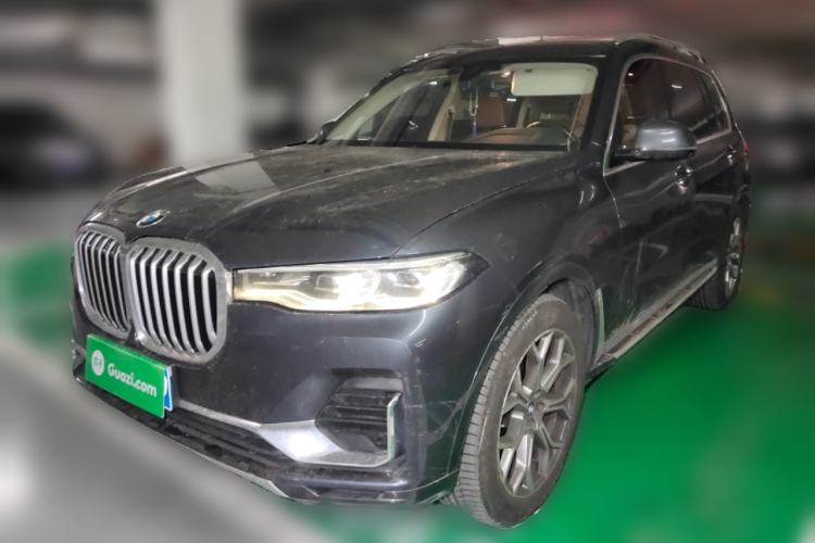 Used BMW X7 2021 xDrive40i Luxury Package with Leading Features