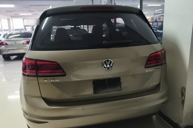 Used Volkswagen Golf Sportsvan 2016 230TSI Automatic Luxury Version
