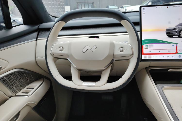 Used ONVO Luxeed L90 2025 Model—Ultra Six-Seater Version