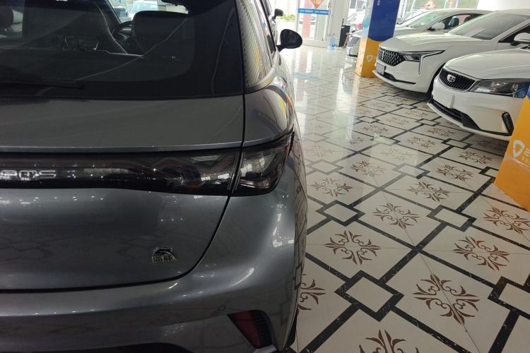 Used BYD Dolphin 2023 420 km Fashion Edition Right Rear Taillight