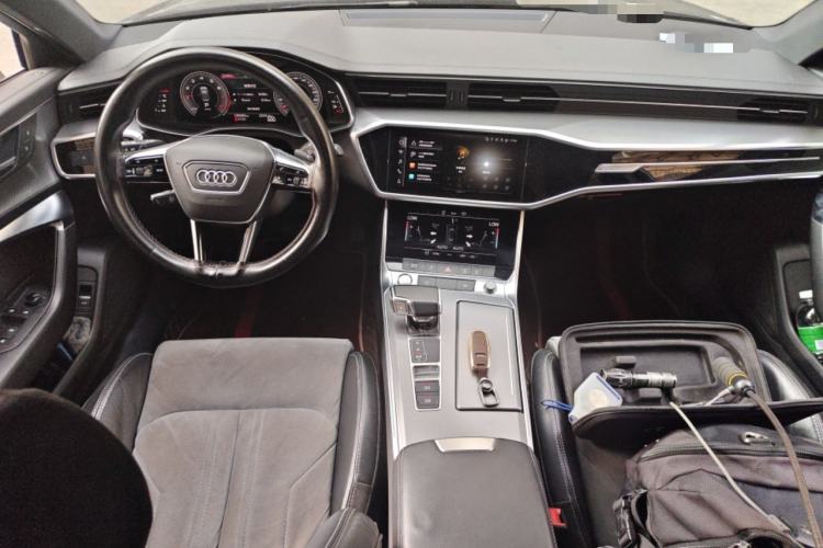 Used Audi A6L 2021 40 TFSI Luxury Dynamic Edition Center Console