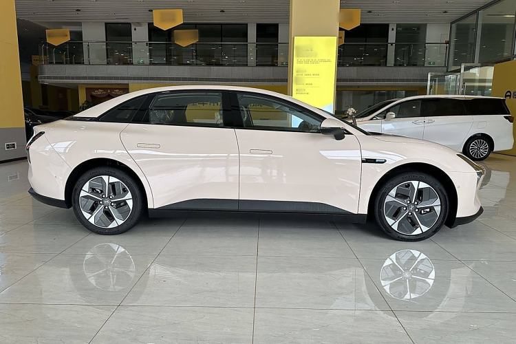 Used XPeng MONA M03 2024 620 with Ultra-Long Range