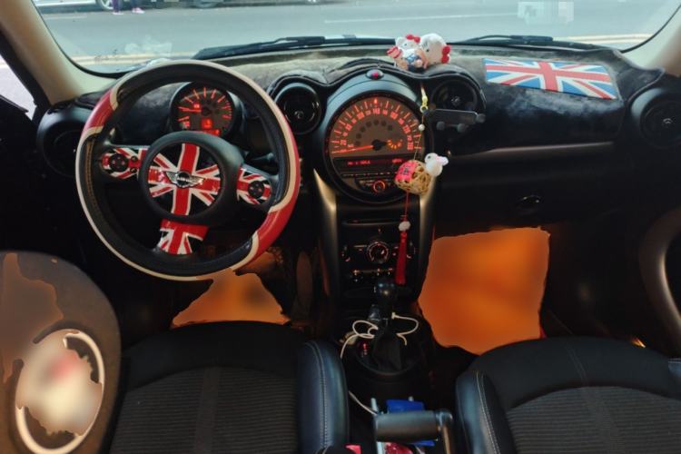 Used MINI Countryman 2014 1.6T COOPER ALL4 Fun Center Console