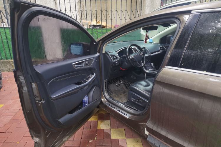 Used Ford Edge 2016 EcoBoost 245 Four-Wheel Drive Titanium 7-Seater
