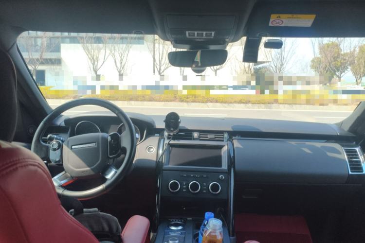 Used Land Rover Discovery 2019 2.0T SE
