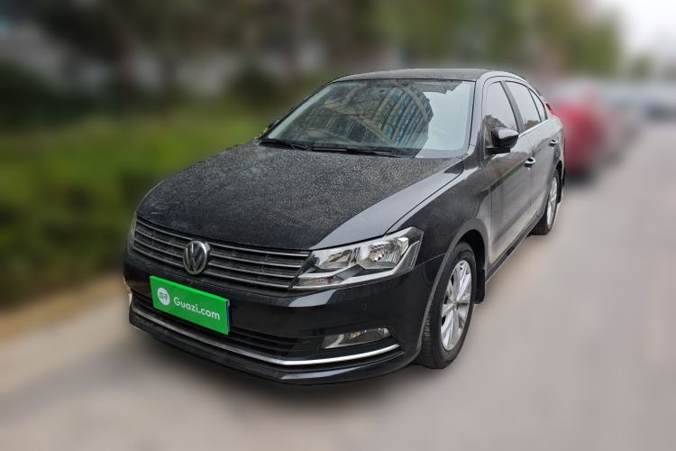 Used Volkswagen Lavida 2015 1.6L Manual Comfort Edition