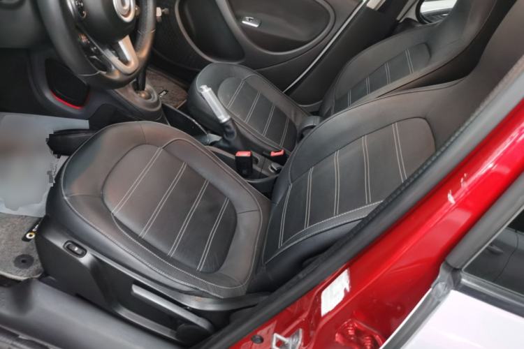 Used smart forfour 2016 0.9T 66 kW Pioneer Edition
