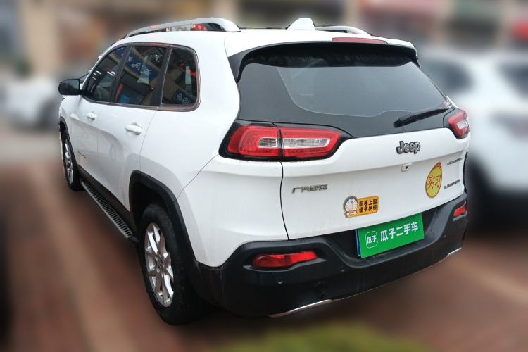 Used Jeep Cherokee 2017 2.0L Superior Edition Rear Left 45 Deg