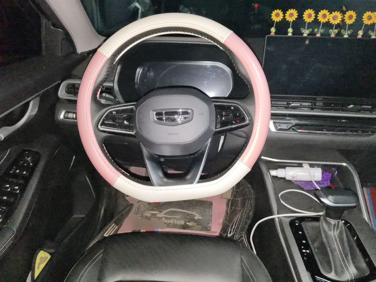 Geely Auto Emgrand 2023 4th Generation Champion Edition 1.5L CVT Prestige Model — снимка 10