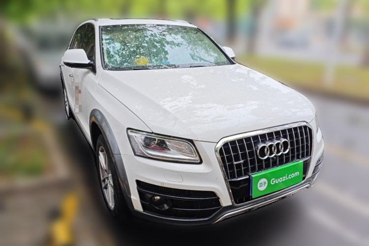 Used Audi Q5 2017 Plus 40 TFSI Technology Model