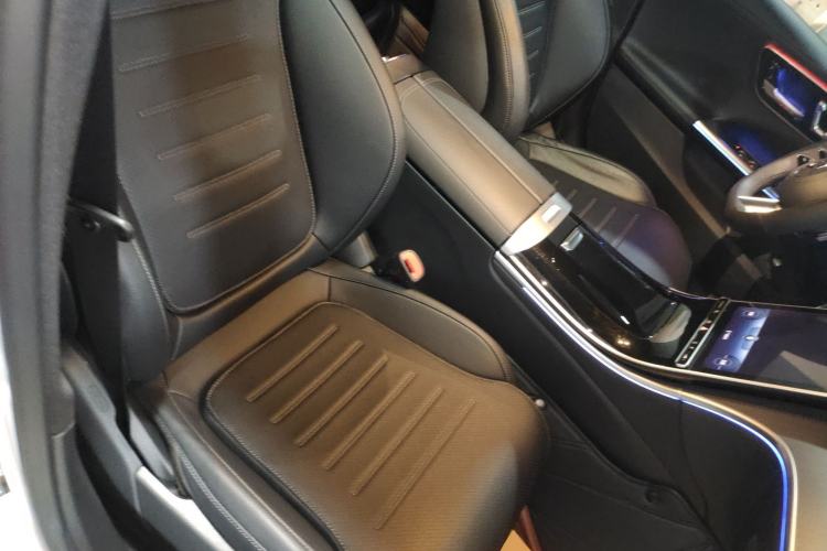 Used Mercedes-Benz C-Class 2022 Revised C 260 L Starry Night Sport Edition Right Front Seat