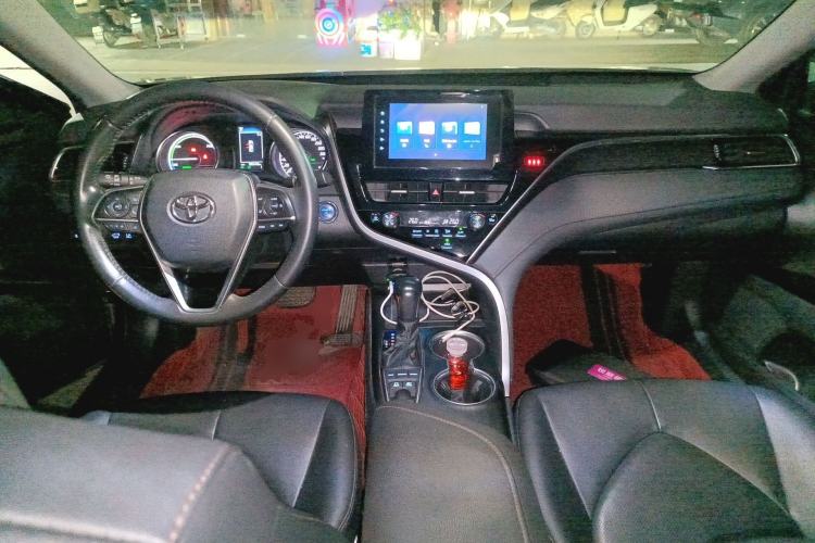 Used Toyota Camry 2021 Dual-Motor 2.5 HGVP Leading Edition Center Console