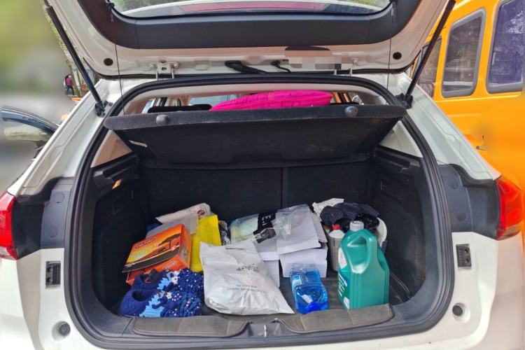 Used Haval H2s 2017 Blue Label 1.5T Dual-Clutch Elite Model Trunk