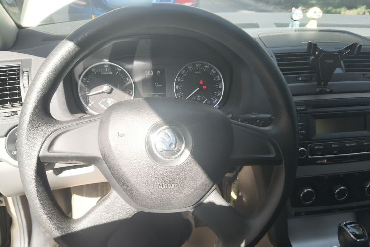 Used Skoda Octavia 2014 1.6L Automatic Yijie Edition
