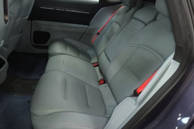 Used Avatr 12 2023 700 Three-Laser Rear-Wheel Drive Luxury Edition Left Rear Seat