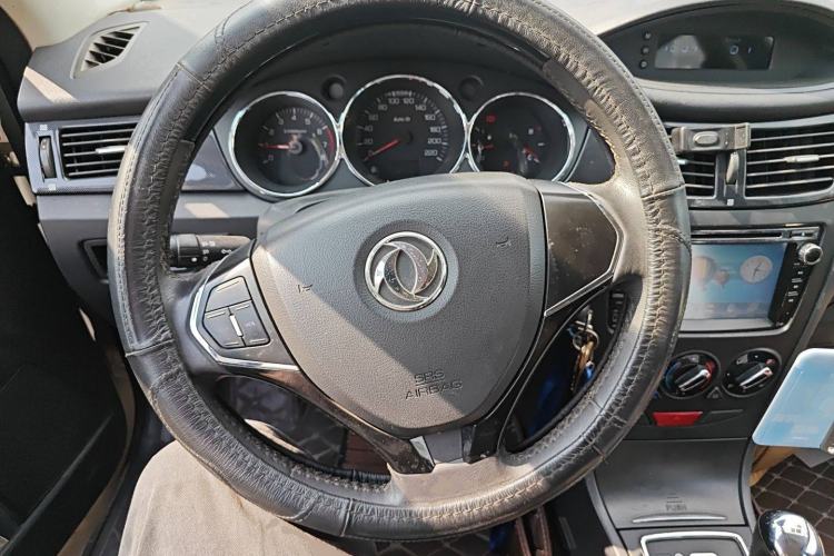 Used Dongfeng Aeolus H30 2014 CROSS 1.5L Automatic Luxury Model
