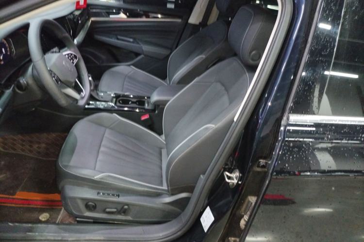 Used Volkswagen Passat 2024 330TSI Elite Edition
