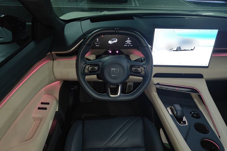 Used Zeekr 001 2025 WE Edition 95 kWh All-Wheel Drive Steering Wheel