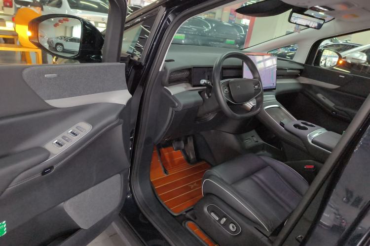 Used XPeng X9 2024 702 Ultra-Long Range Max Driver Seat