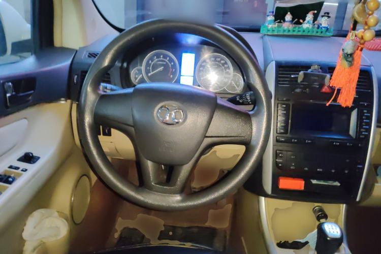 Used BAIC E Series 2013 Sedan 1.5L Manual Lotte Edition