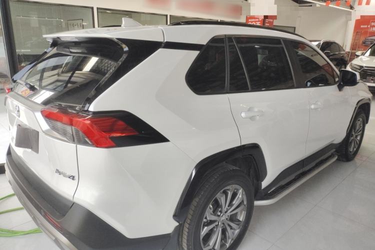 Used Toyota RAV4 2024 2.0L CVT Two-Wheel Drive Fashion Plus Edition