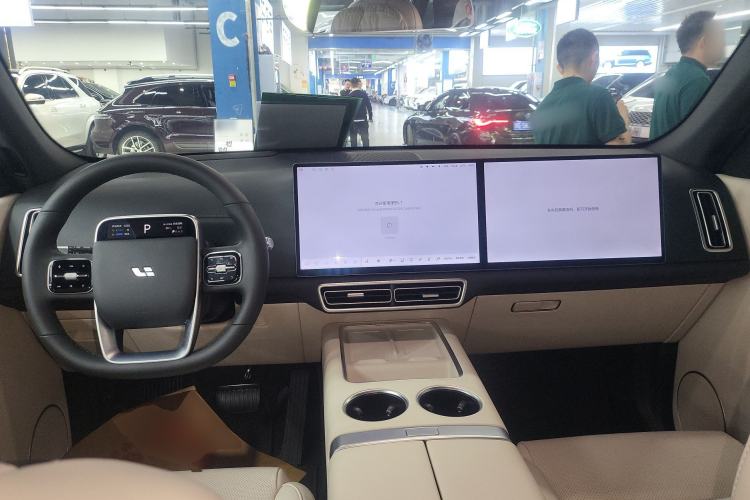Used Li Auto L7 2025 Max Smart Refresh Edition Center Console