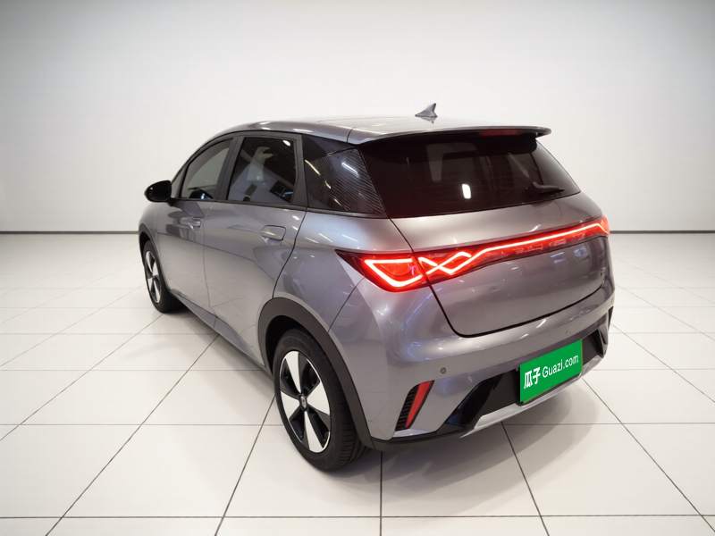 Used BYD Dolphin 2023 420 km Fashion Edition — 4