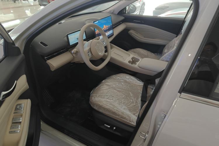 Used Baojun Yunhai 2026 Model 500km Pure Electric Standard Edition