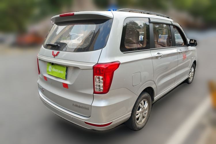 Used Wuling Hongguang 2019 1.5L S Comfort Edition China VI LAR Rear Right 45 Deg