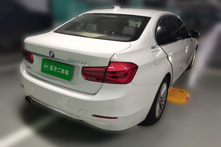 Used BMW 3 Series 2014 320Li Luxury Design Package
