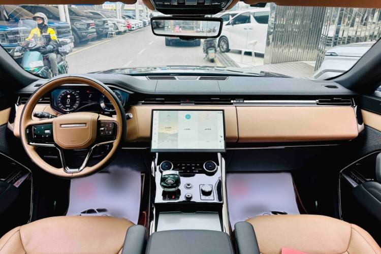 Used Land Rover Range Rover Sport 2023 400PS Dynamic SE
