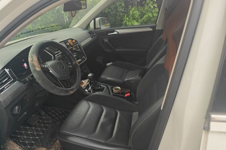 Used Volkswagen Tiguan L 2021 330TSI Automatic Two-Wheel Drive Smart Edition