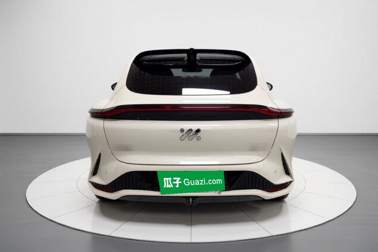 Used IM LS7 2023 100kWh Lux Rear-Drive Version
